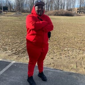 Meet your Posher, Akiya